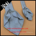 Os laços de seda feitos sob encomenda da cópia da marca própria dos homens sete dobram gravatas